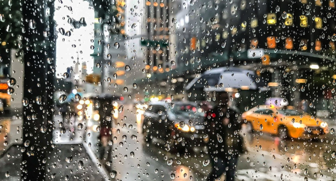 How to Outsmart Weather Surge Pricing on Taxis and Ride-Hailing Apps